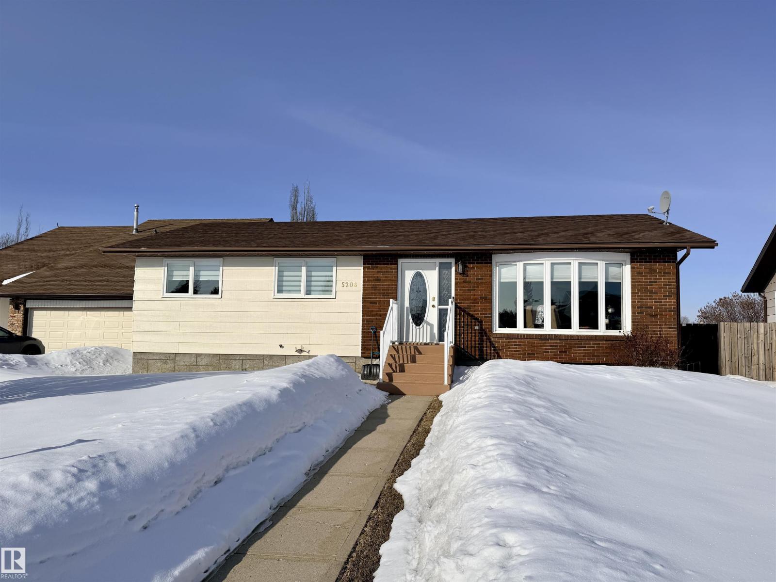 5206 55A ST, St. Paul Town, Alberta