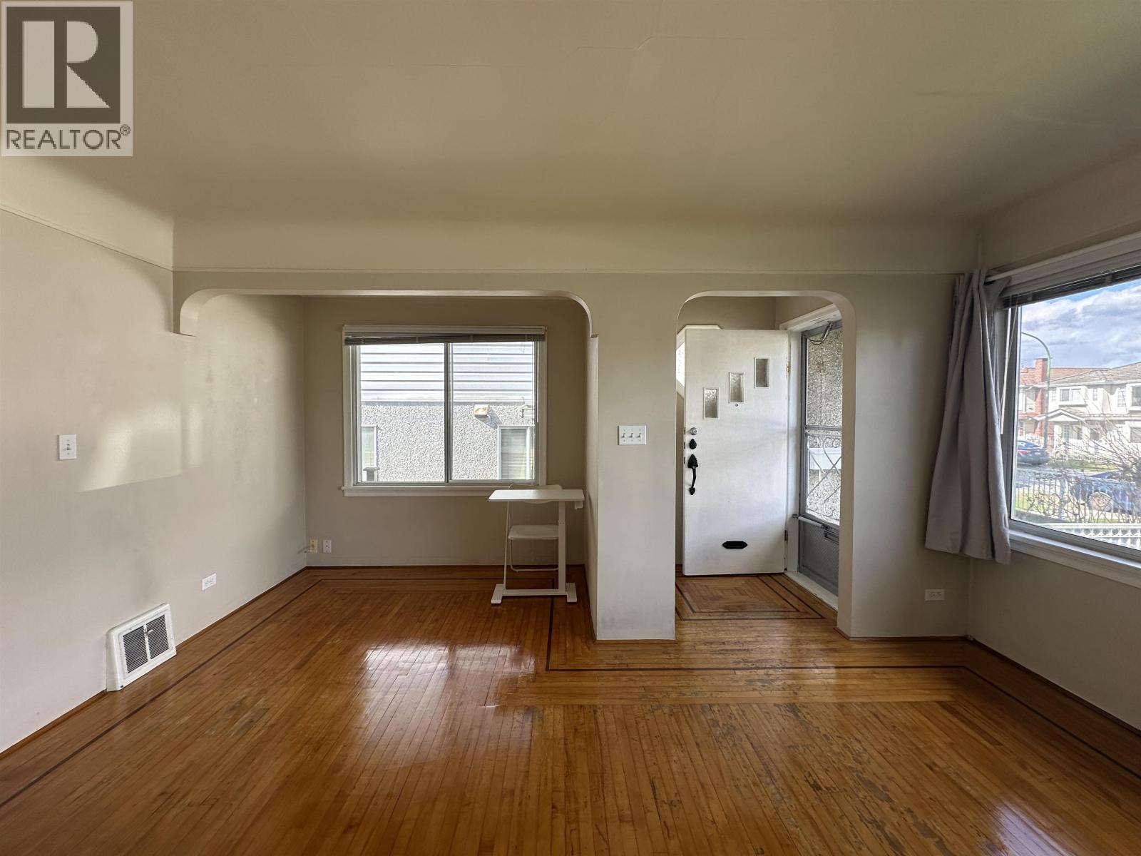 4472 Triumph Street, Burnaby, British Columbia  V5C 1Z9 - Photo 6 - R3101284