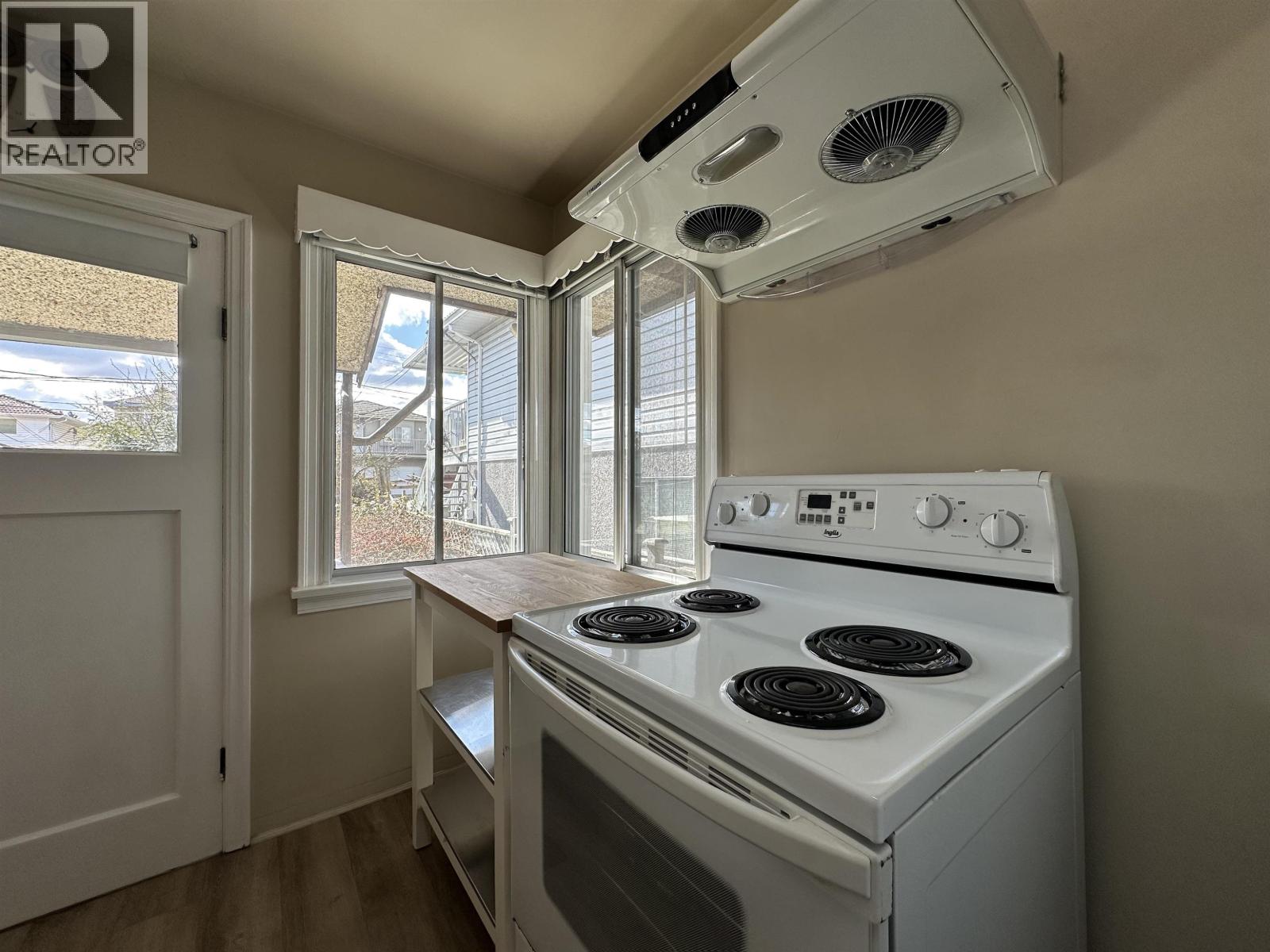 4472 Triumph Street, Burnaby, British Columbia  V5C 1Z9 - Photo 11 - R3101284