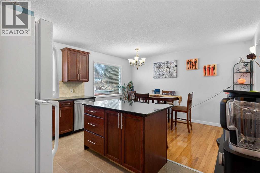 5122 48 Street NW, Calgary, Alberta  T3A 0S9 - Photo 14 - A2290226