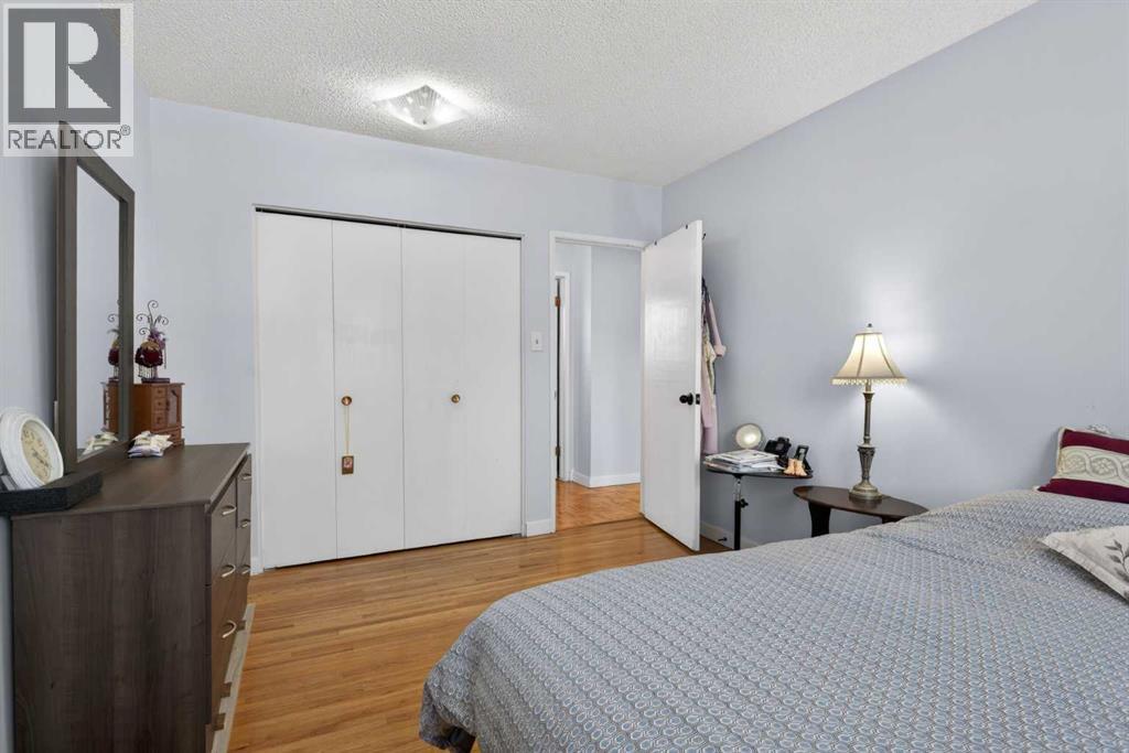 5122 48 Street NW, Calgary, Alberta  T3A 0S9 - Photo 25 - A2290226