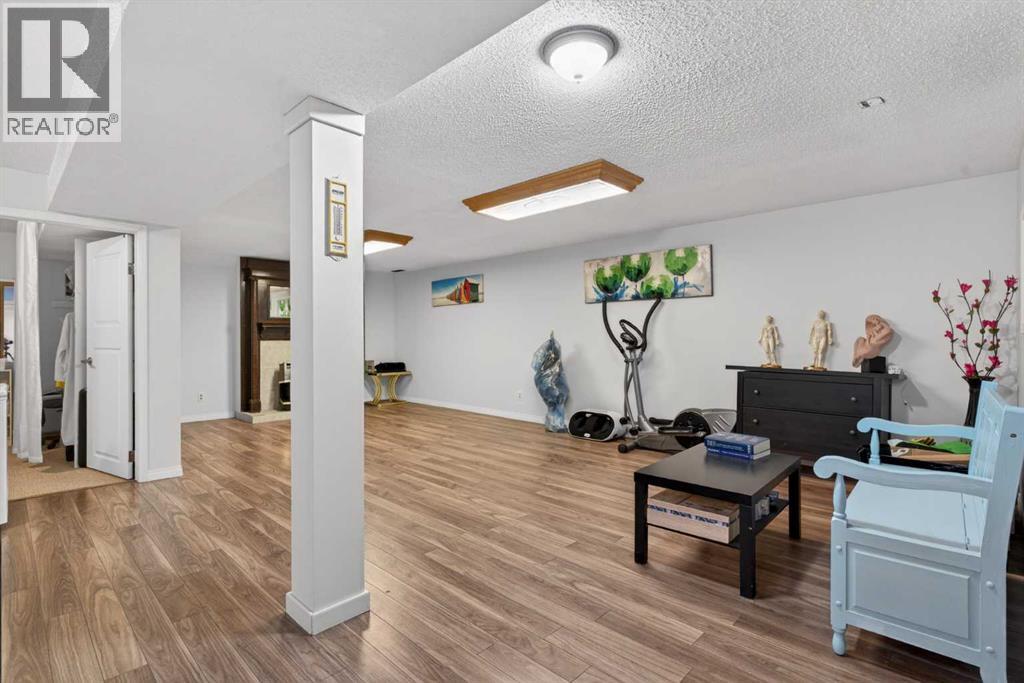 5122 48 Street NW, Calgary, Alberta  T3A 0S9 - Photo 33 - A2290226