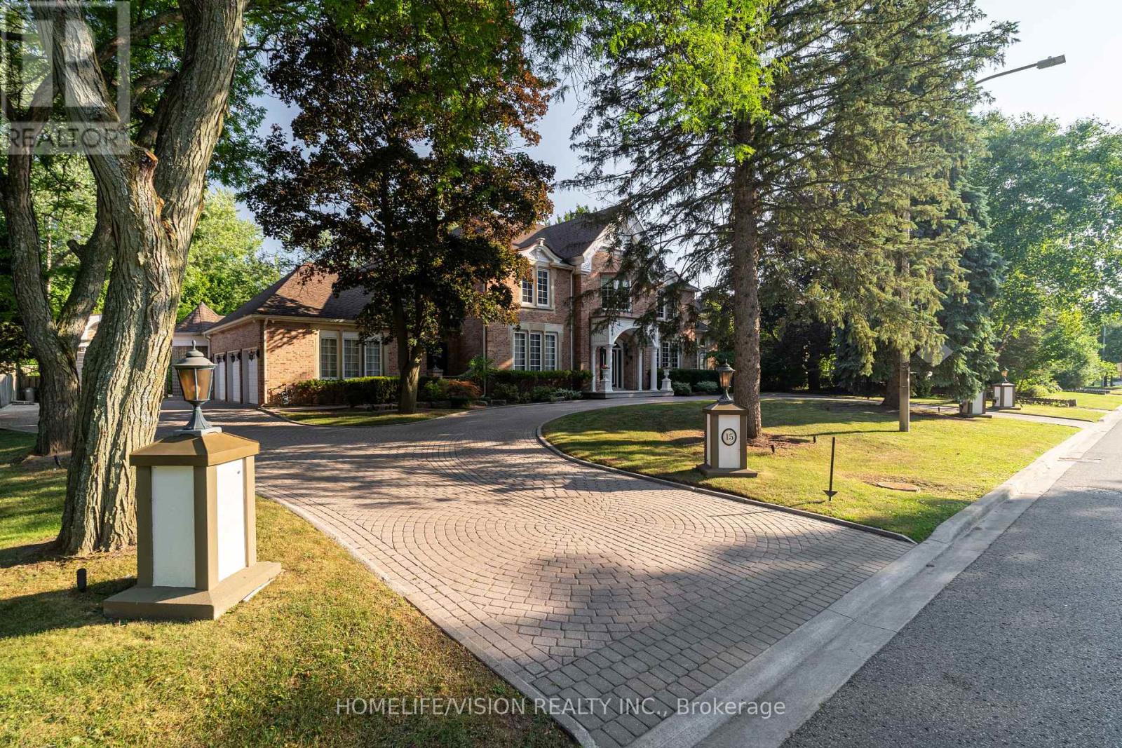 15 Daffodil Avenue, Markham, Ontario  L3T 1N2 - Photo 4 - N12945578