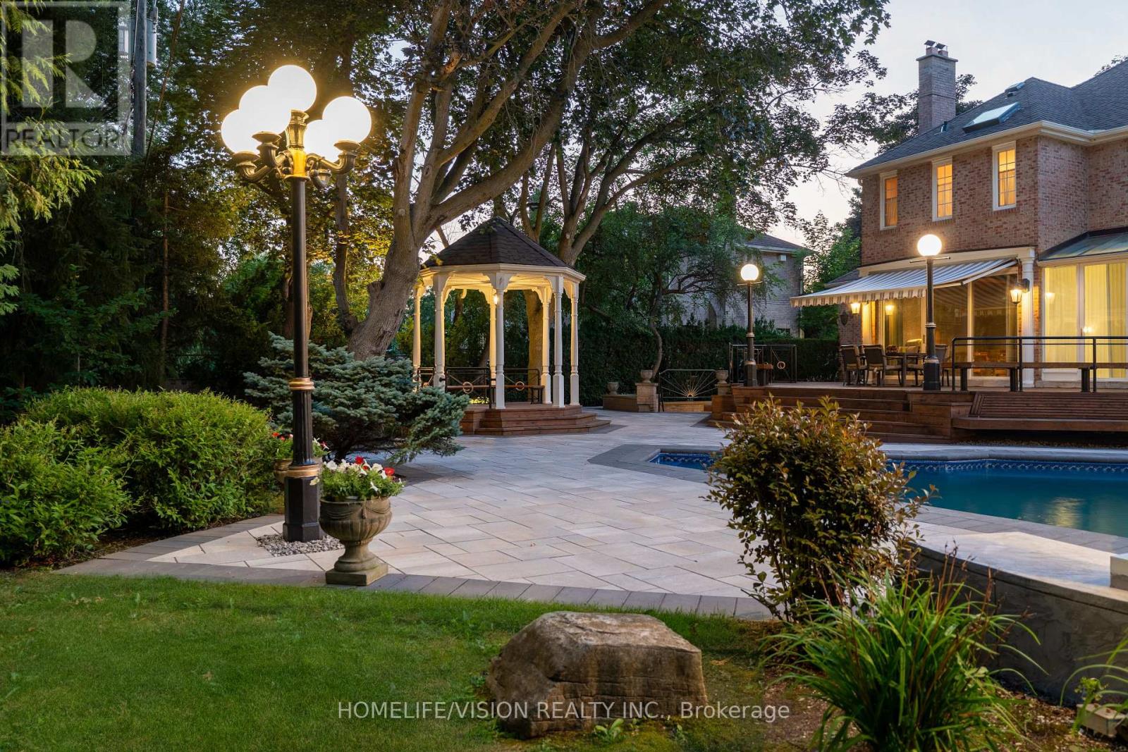 15 Daffodil Avenue, Markham, Ontario  L3T 1N2 - Photo 49 - N12945578