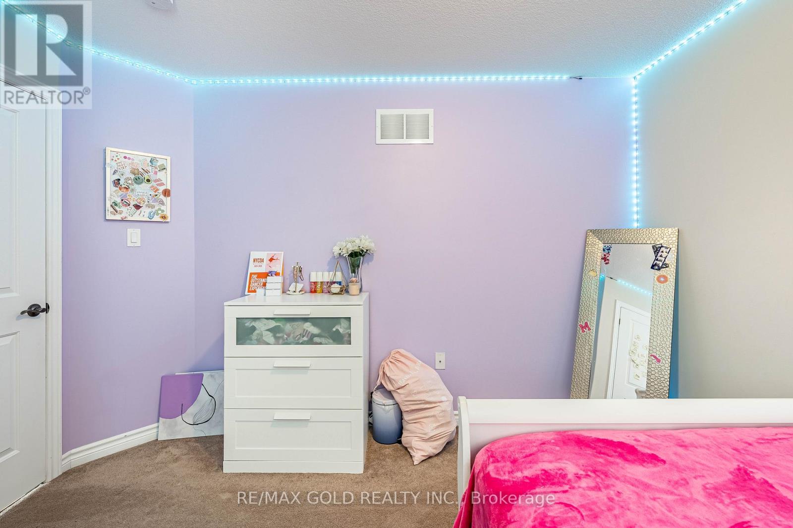 74 Walker Boulevard, New Tecumseth, Ontario  L9R 0N3 - Photo 33 - N12945734