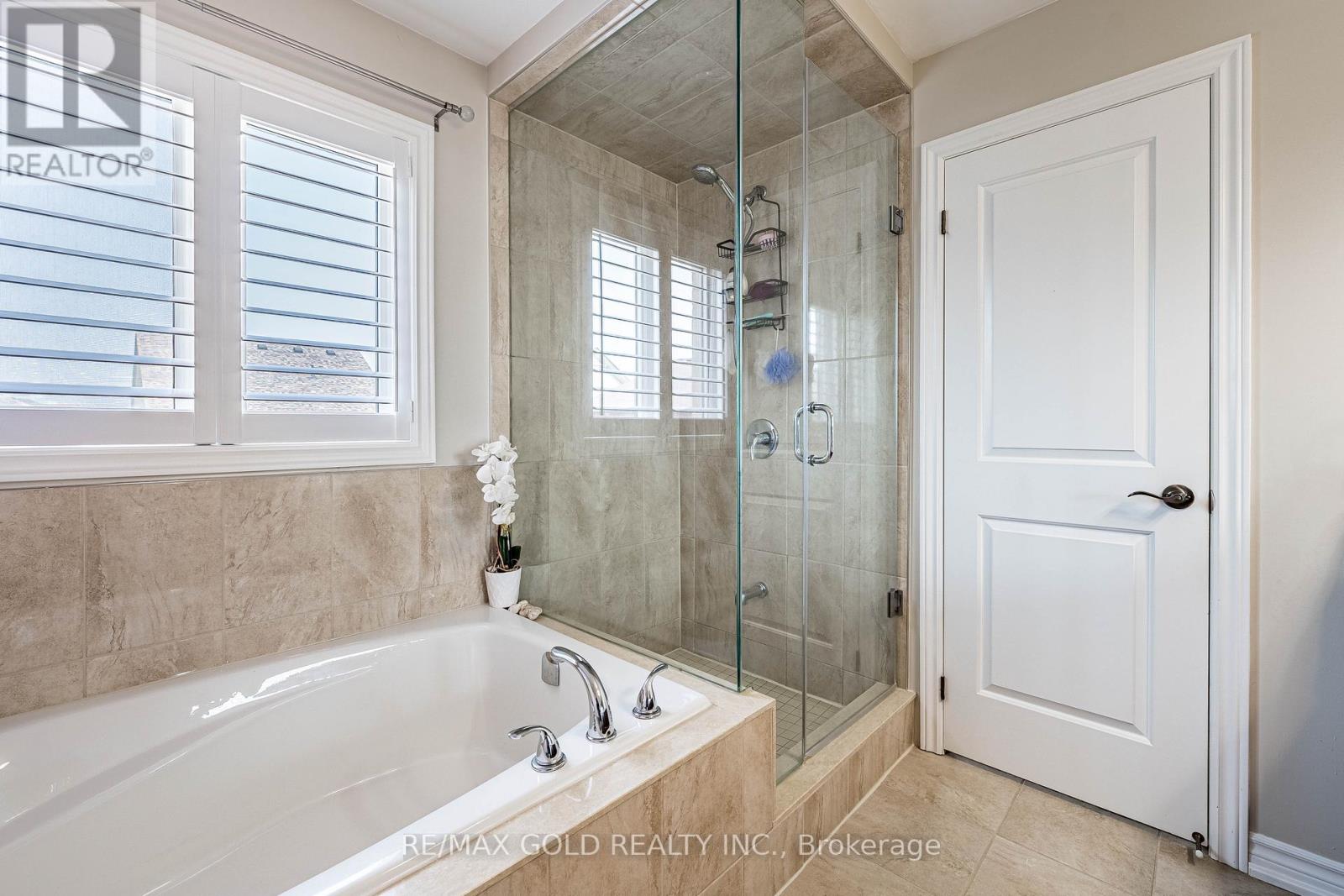 74 Walker Boulevard, New Tecumseth, Ontario  L9R 0N3 - Photo 44 - N12945734