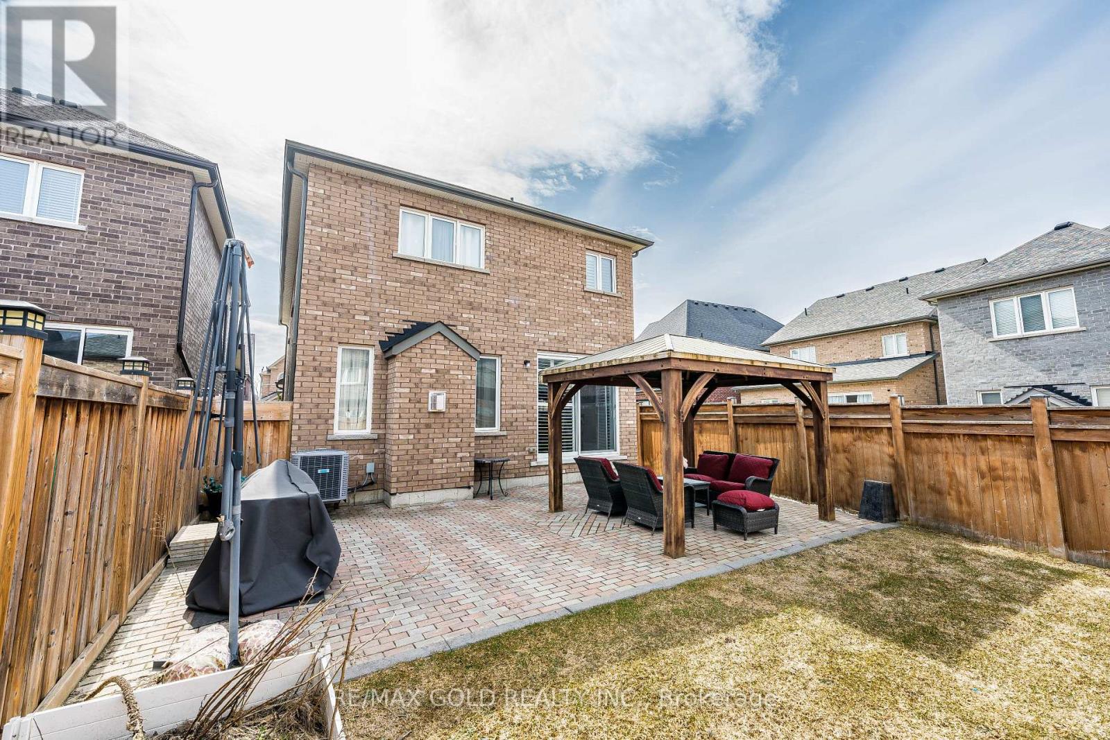 74 Walker Boulevard, New Tecumseth, Ontario  L9R 0N3 - Photo 49 - N12945734