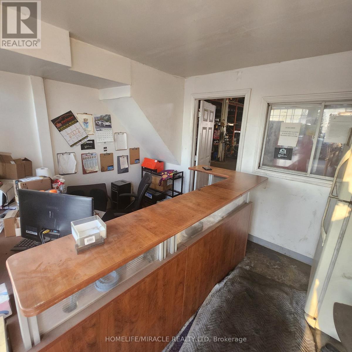 4 - 6720 Highway 7, Vaughan, Ontario  L4L 1A5 - Photo 4 - N12945784