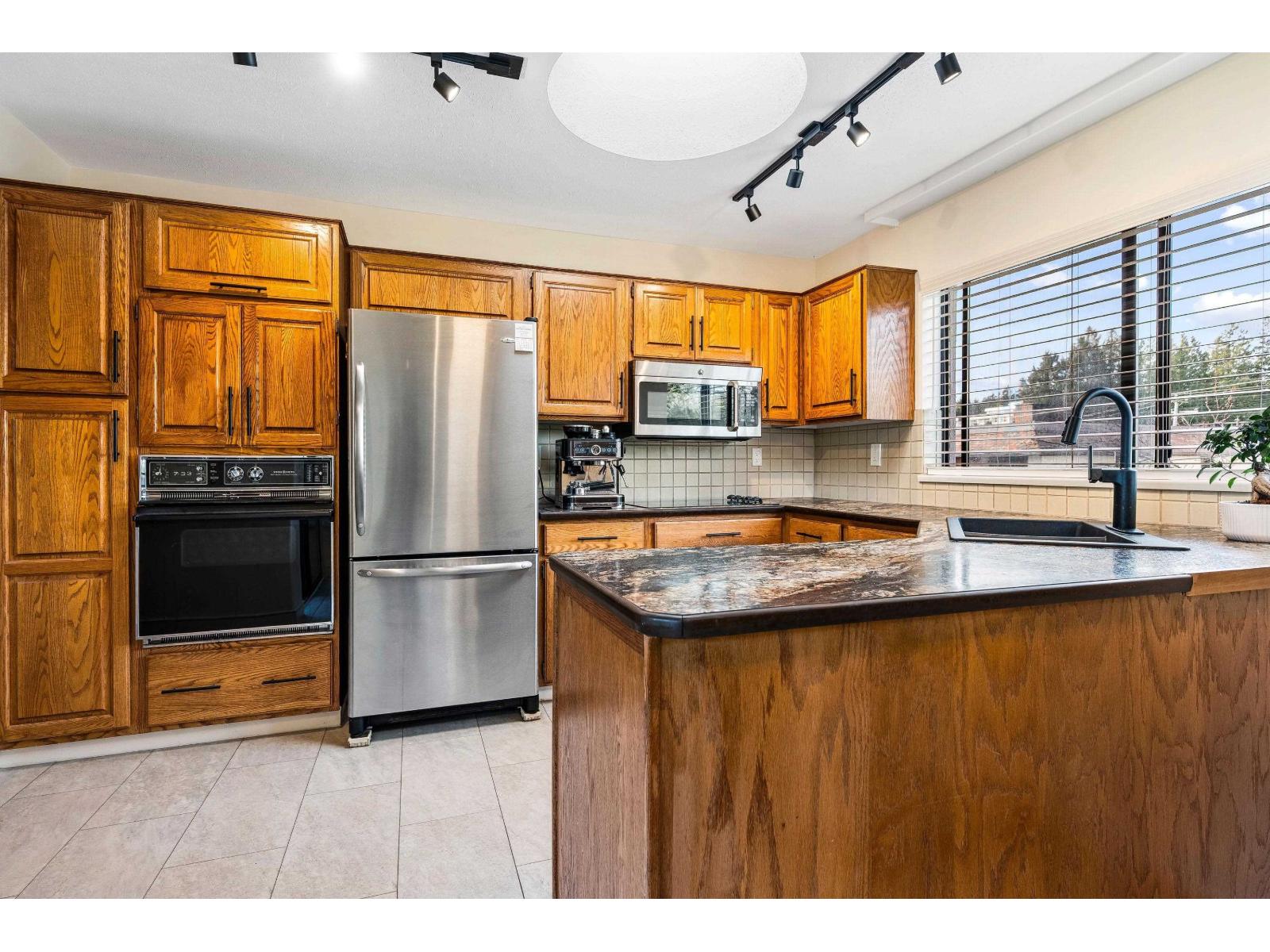 302 1250 Martin Street, White Rock, British Columbia  V4B 3W3 - Photo 21 - R3105305