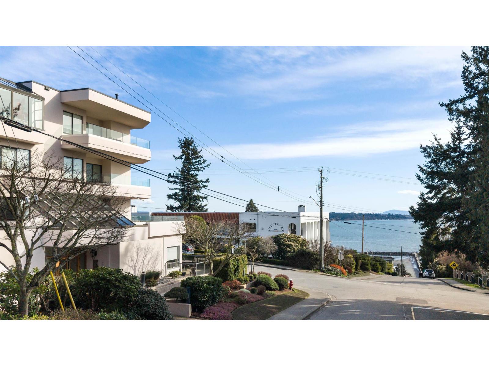 302 1250 Martin Street, White Rock, British Columbia  V4B 3W3 - Photo 8 - R3105305
