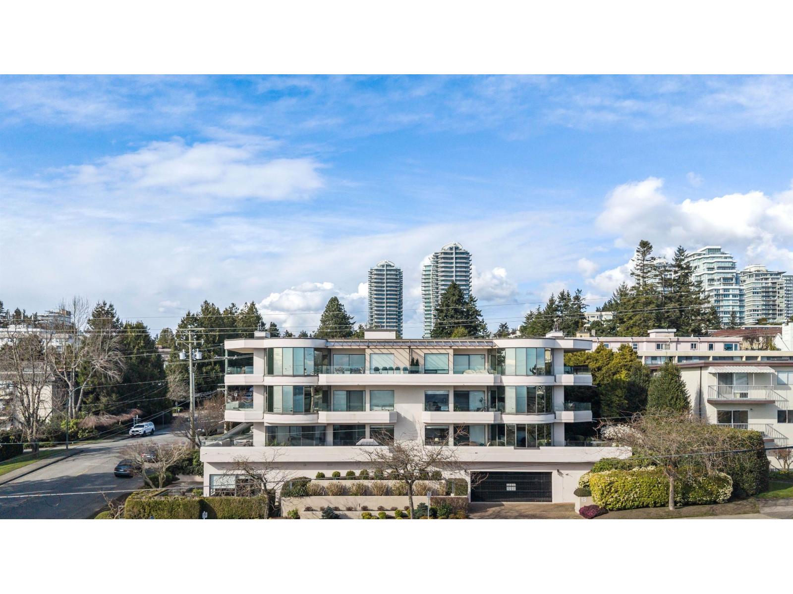 302 1250 Martin Street, White Rock, British Columbia  V4B 3W3 - Photo 3 - R3105305