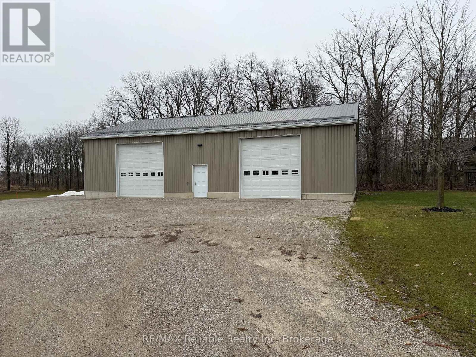 61 Wilson Street, Huron East, Ontario  N0K 1W0 - Photo 2 - X12631018