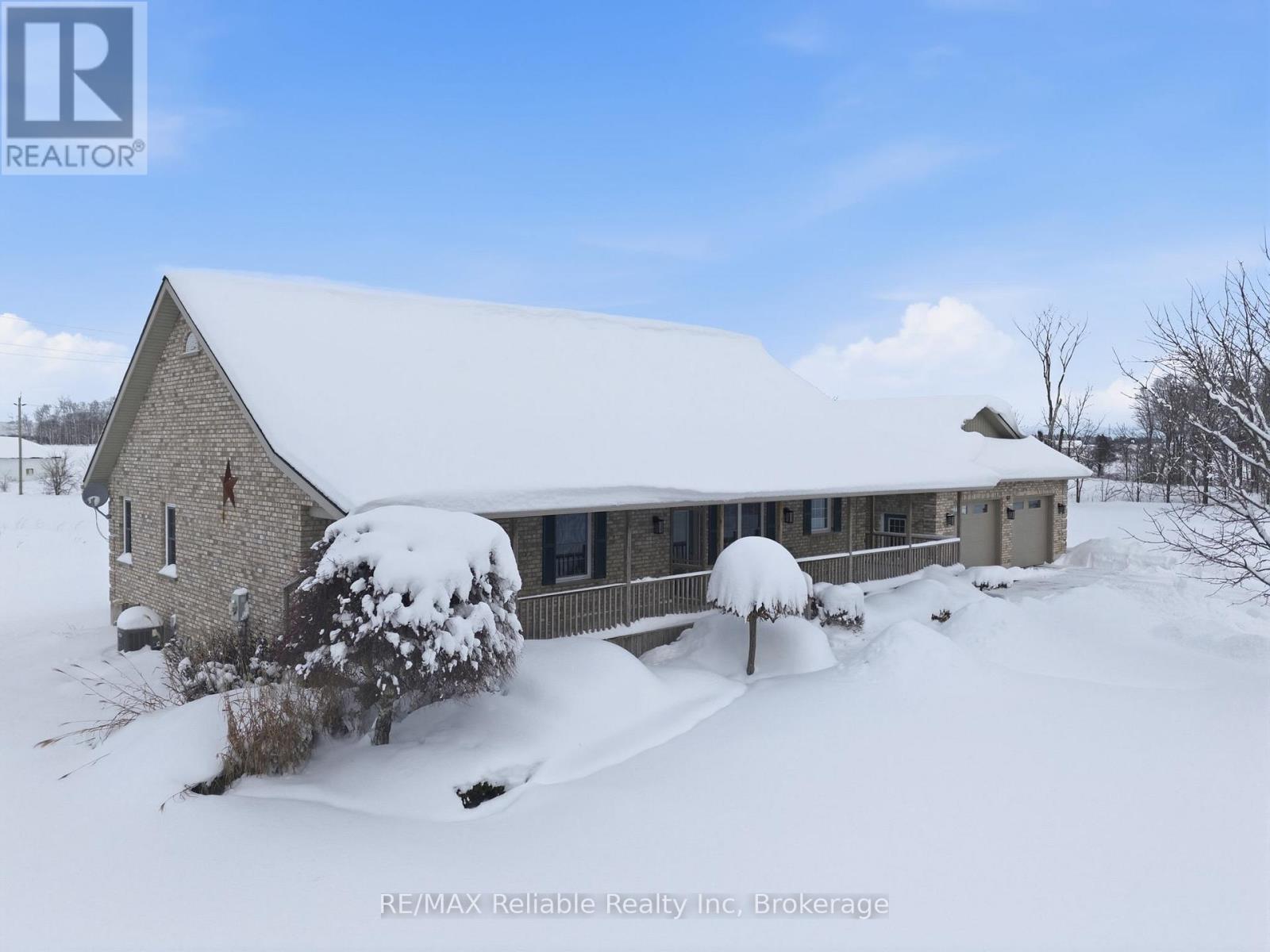 61 Wilson Street, Huron East, Ontario  N0K 1W0 - Photo 4 - X12631018