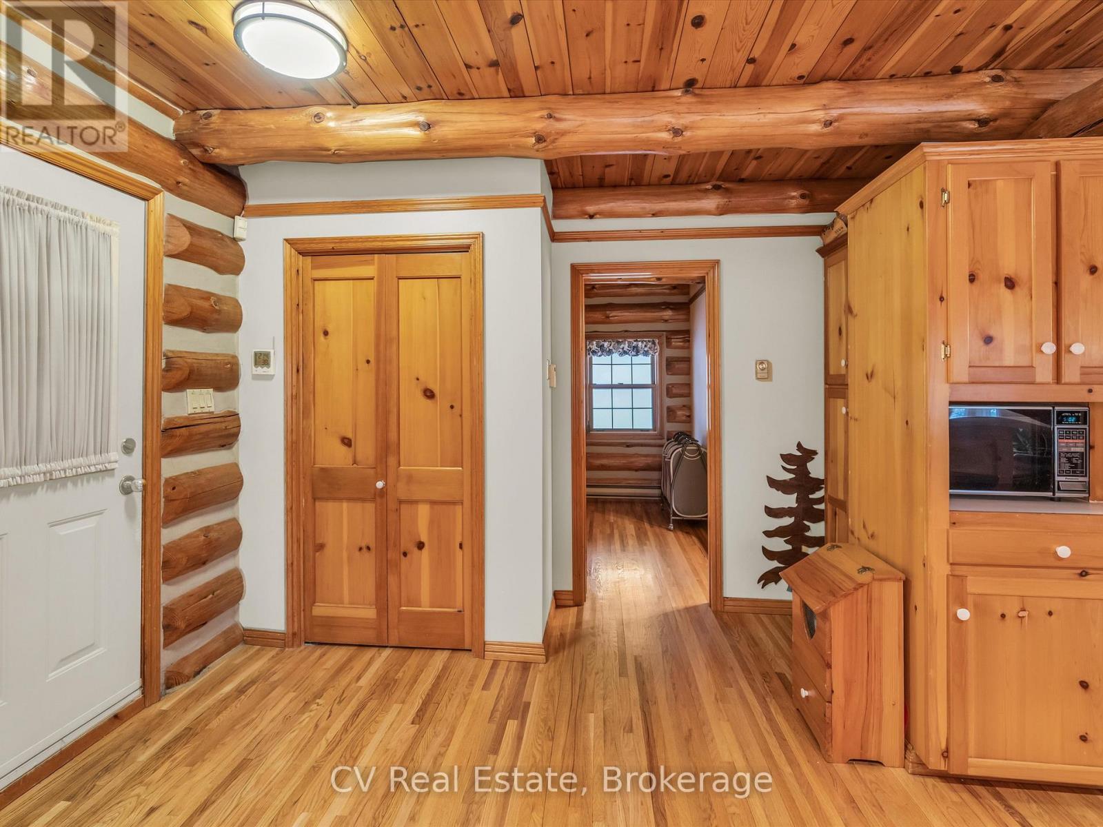 1040 Amelia Crescent, Gravenhurst, Ontario  P0E 1G0 - Photo 31 - X12944152