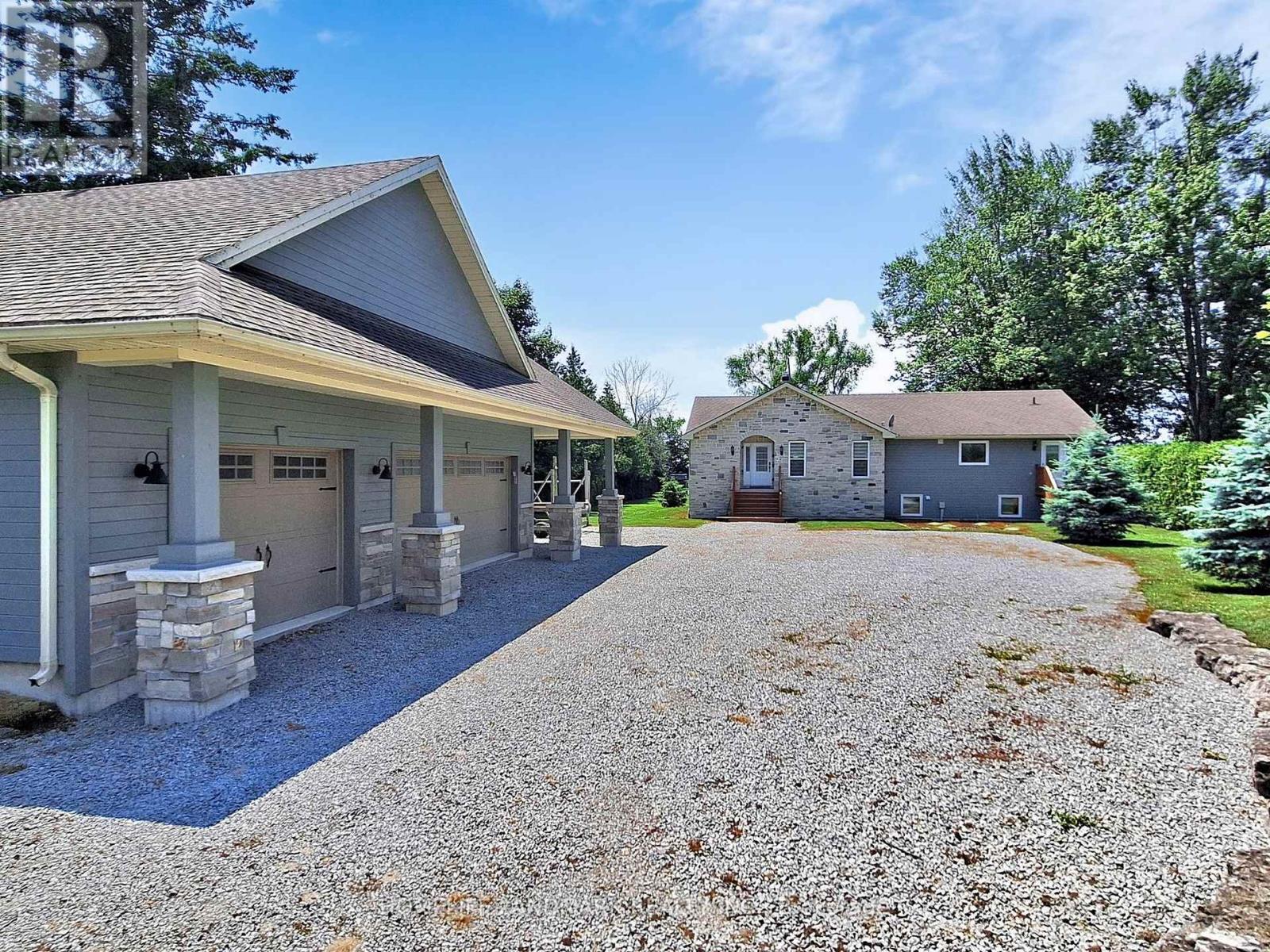 1662 Lakeshore Drive, Ramara, Ontario  L0K 1B0 - Photo 2 - S12945846