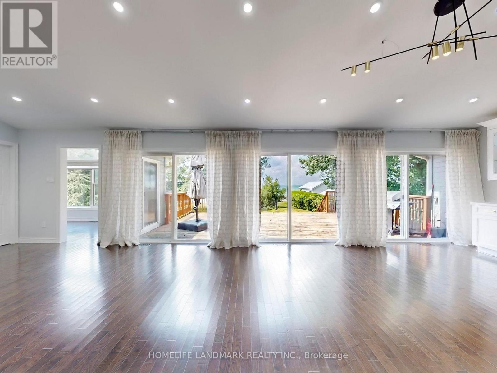 1662 Lakeshore Drive, Ramara, Ontario  L0K 1B0 - Photo 9 - S12945846