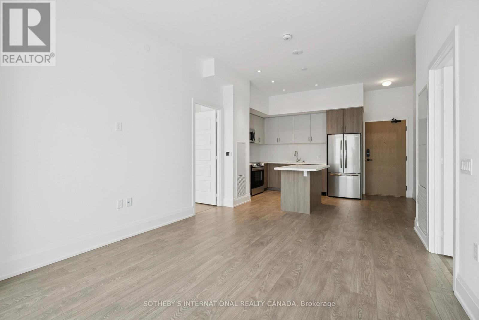 621 - 333 Sunseeker Avenue E, Innisfil, Ontario  L9S 0R6 - Photo 10 - N12941260