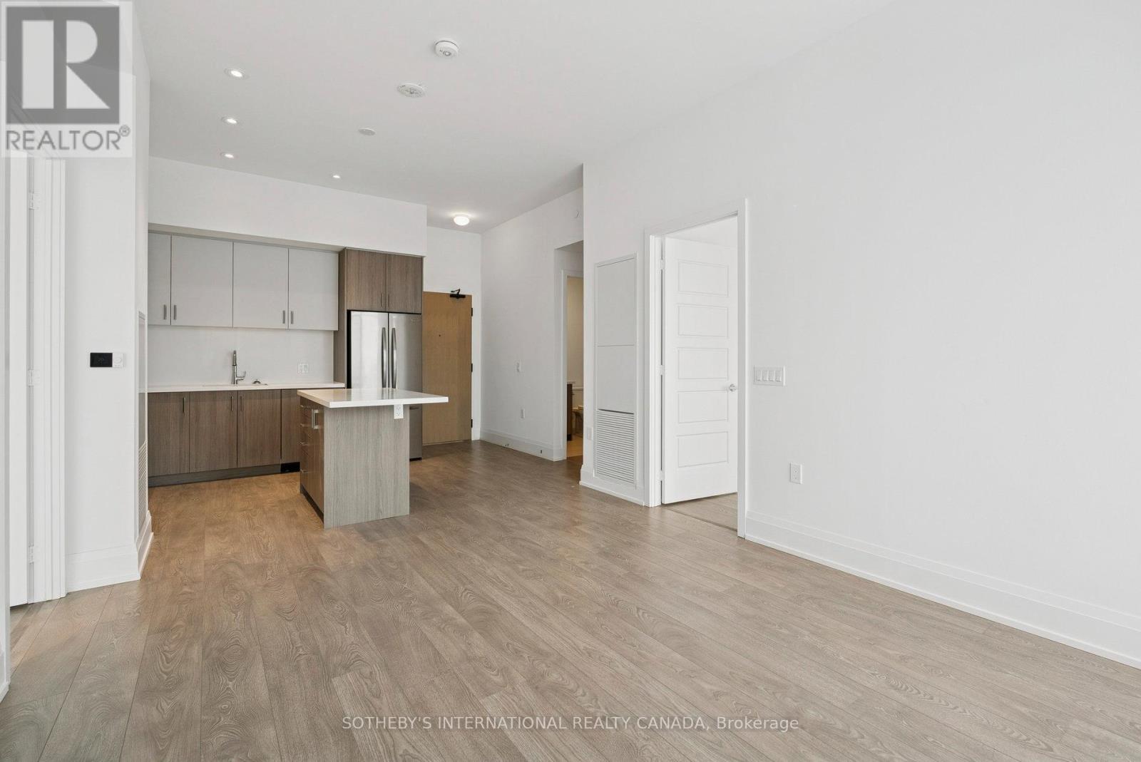 621 - 333 Sunseeker Avenue E, Innisfil, Ontario  L9S 0R6 - Photo 11 - N12941260