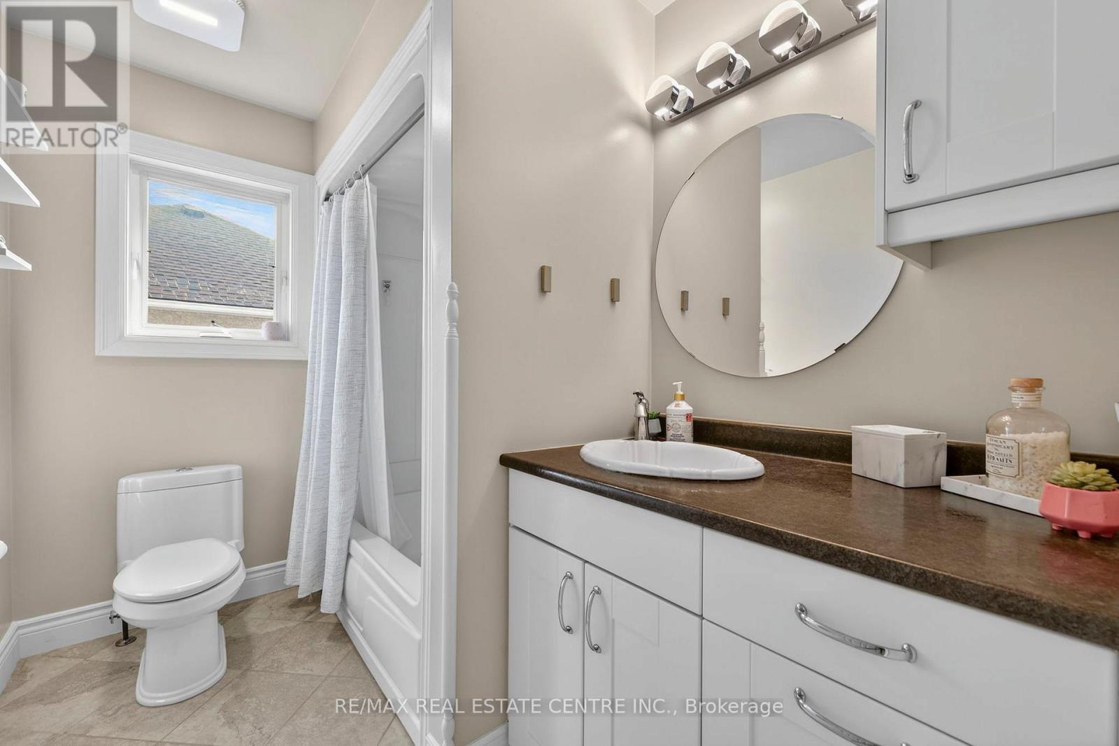 205 Walsh Crescent, Orangeville, Ontario  L9W 4T2 - Photo 27 - W12901694