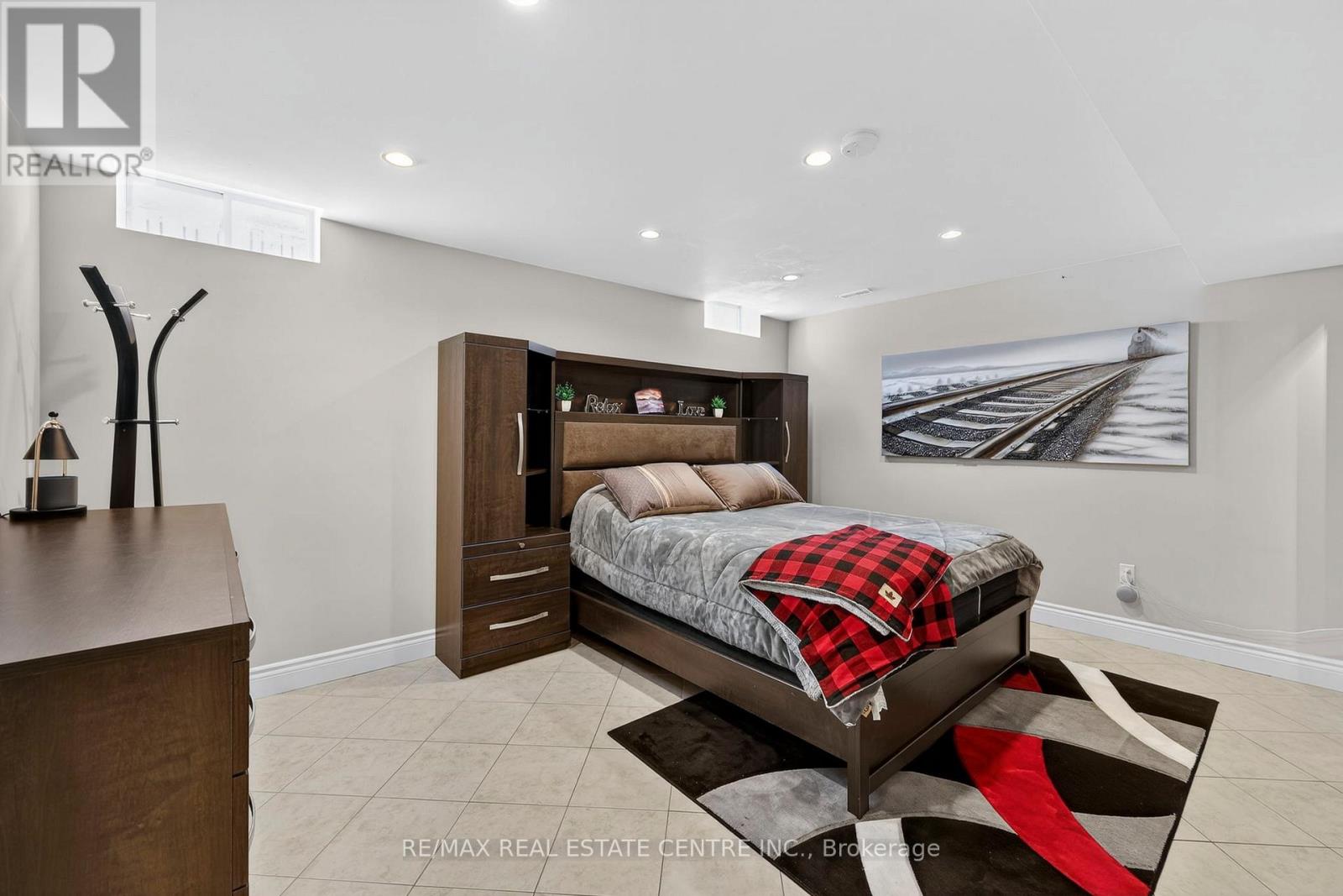 205 Walsh Crescent, Orangeville, Ontario  L9W 4T2 - Photo 30 - W12901694