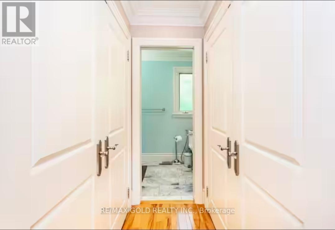 Upper - 1749 Wembury Road, Mississauga, Ontario  L5J 4G4 - Photo 13 - W12945406