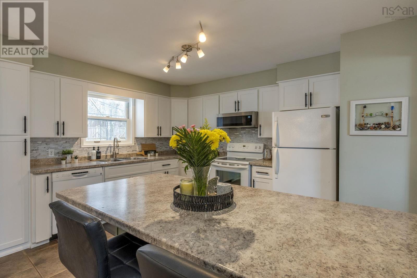 21 Clairmont Road, East Kingston, Nova Scotia  B0P 1R0 - Photo 9 - 202606048