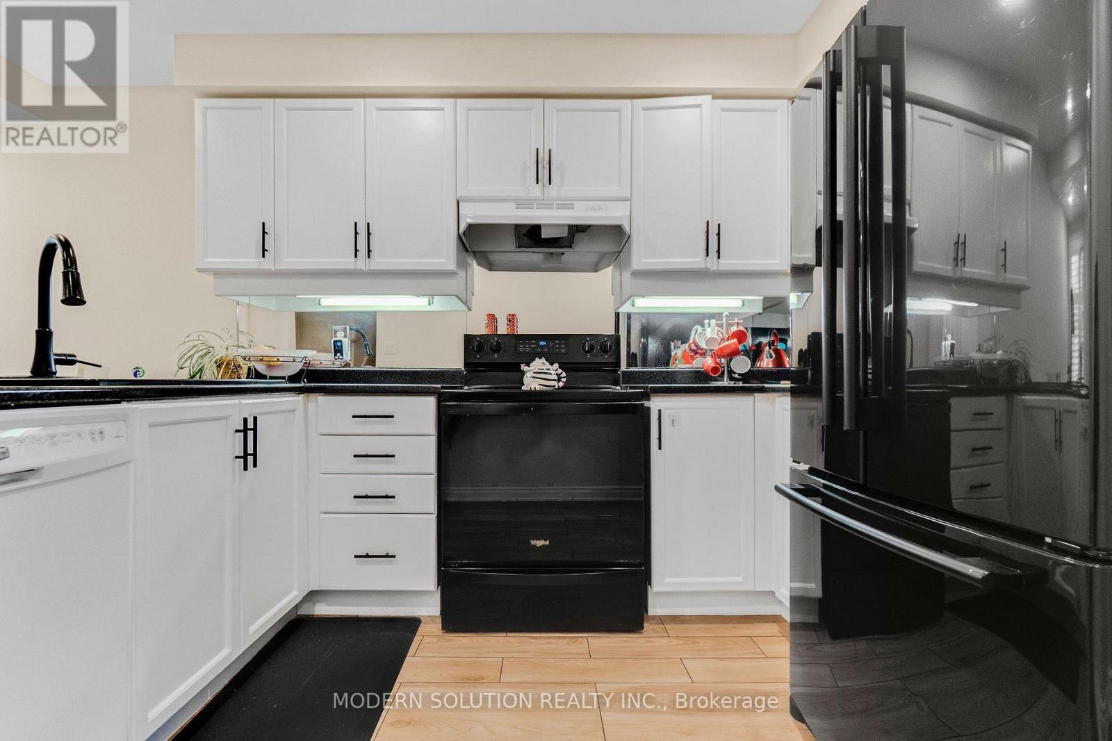 58 - 2275 Credit Valley Road, Mississauga, Ontario  L5M 4N5 - Photo 16 - W12945524