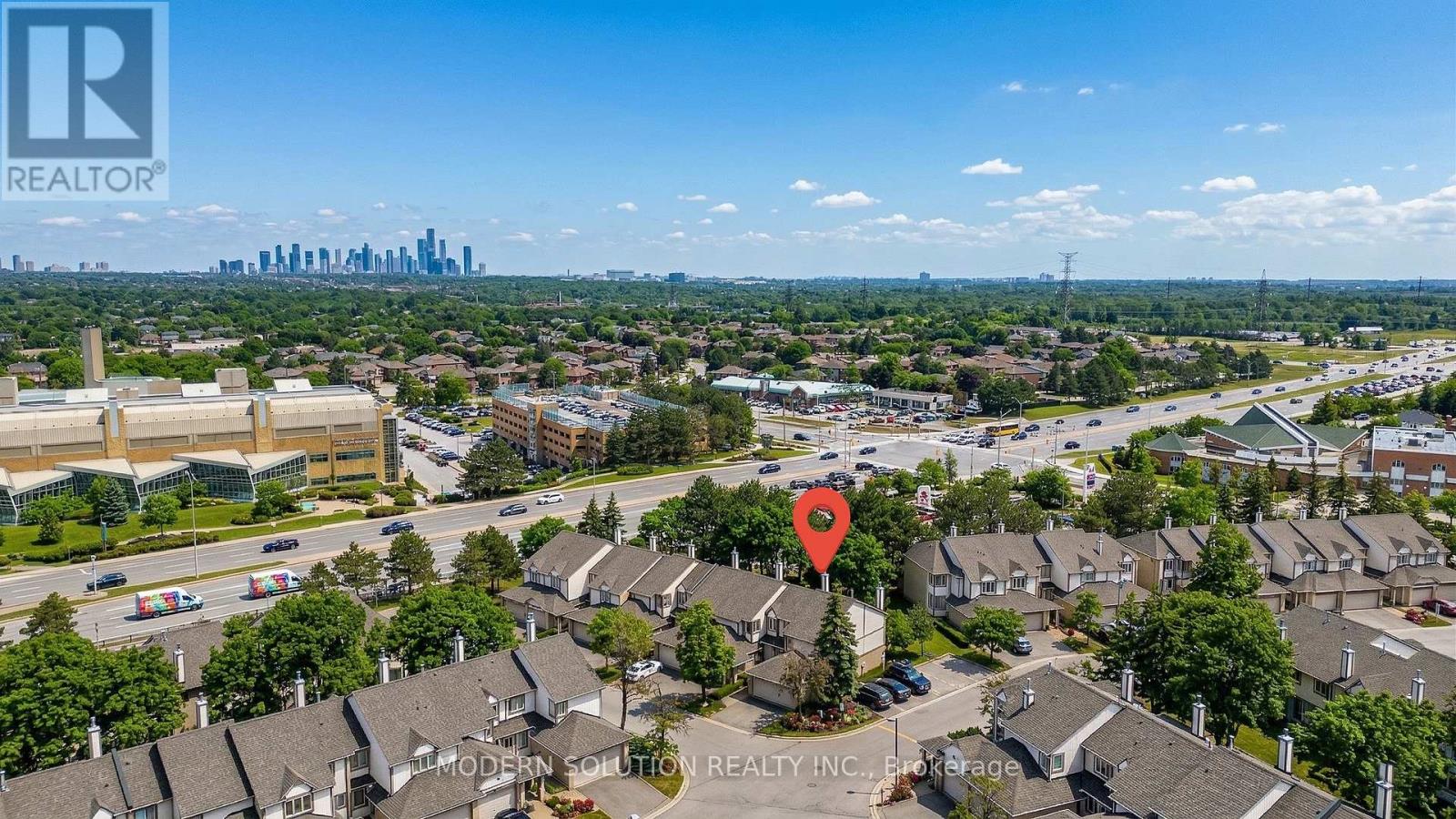 58 - 2275 Credit Valley Road, Mississauga, Ontario  L5M 4N5 - Photo 2 - W12945524