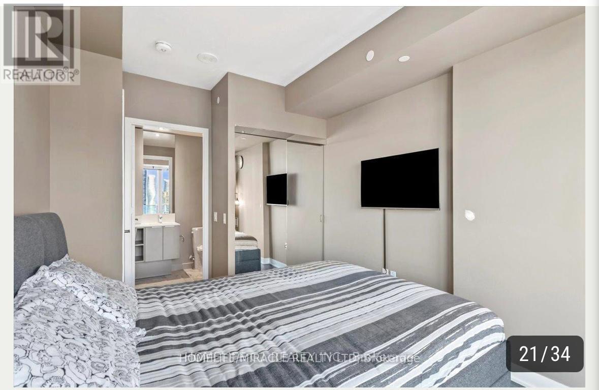 2001 - 3900 Confederation Parkway, Mississauga, Ontario  L5B 0M3 - Photo 14 - W12945562