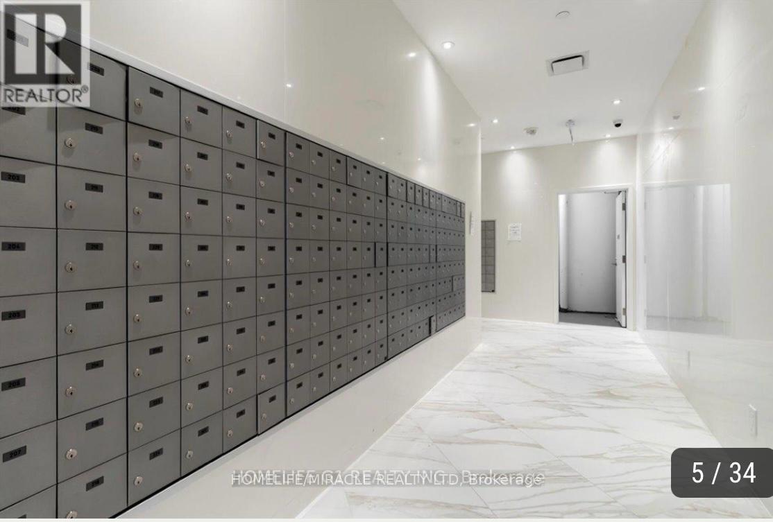 2001 - 3900 Confederation Parkway, Mississauga, Ontario  L5B 0M3 - Photo 4 - W12945562