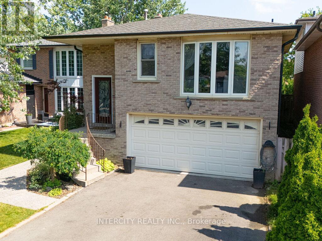841 Coulson Avenue, Milton, Ontario  L9T 4K3 - Photo 2 - W12945572