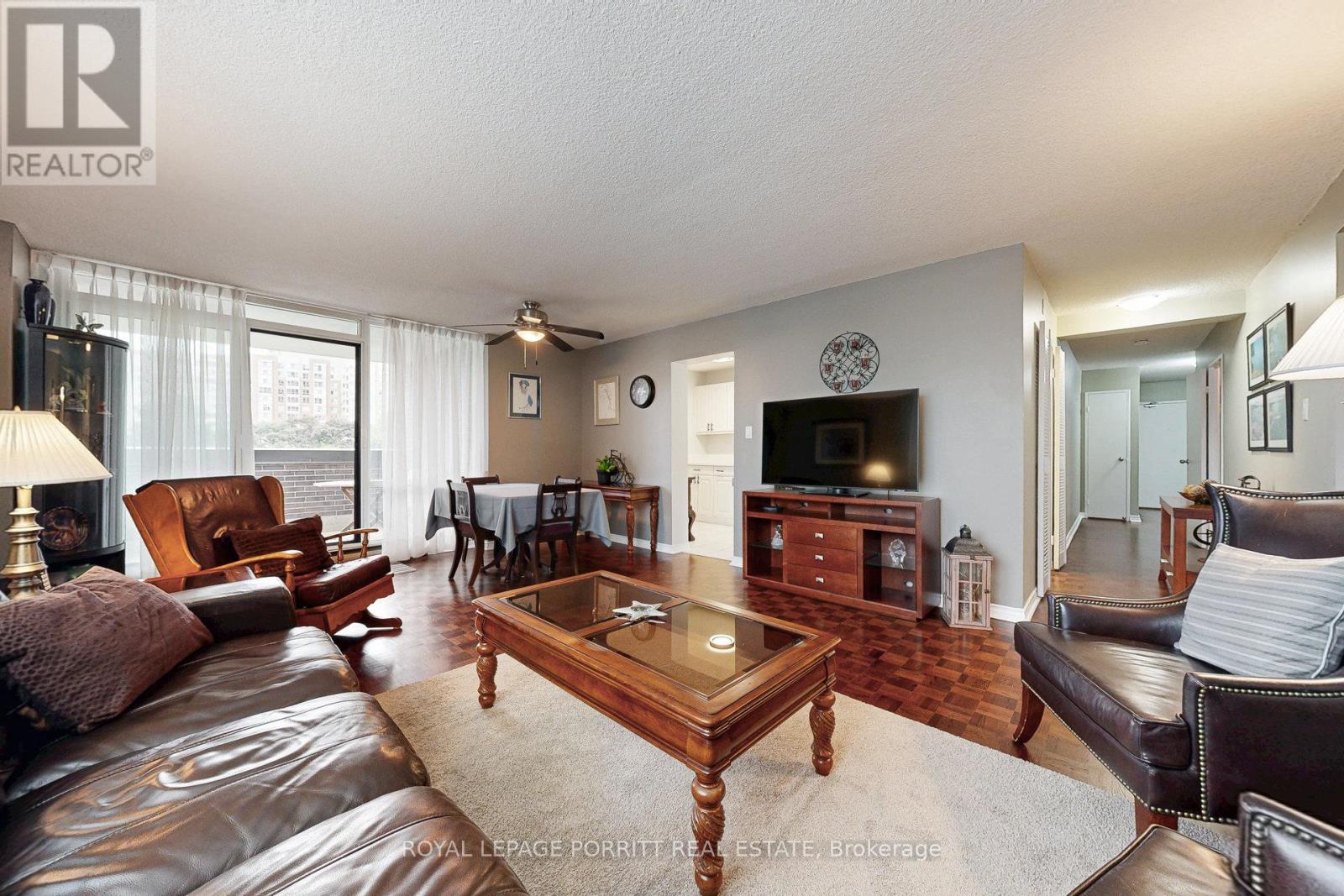 201 - 1535 Lakeshore Road E, Mississauga, Ontario  L5E 3E2 - Photo 6 - W12945586