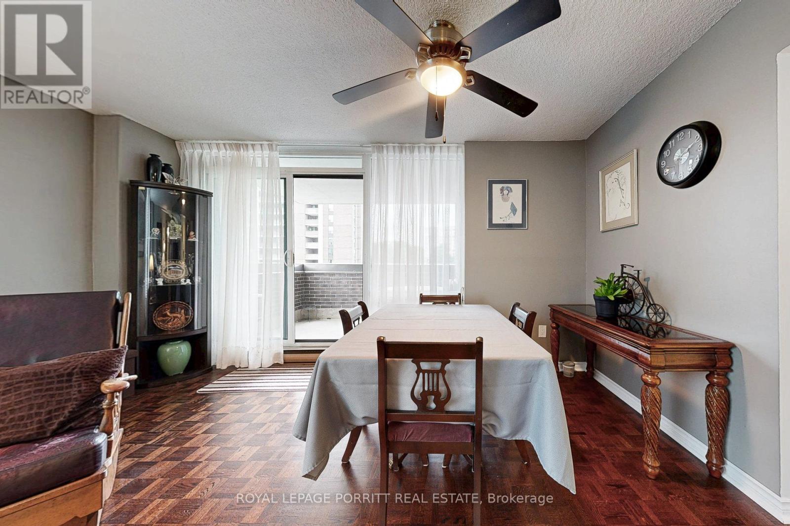 201 - 1535 Lakeshore Road E, Mississauga, Ontario  L5E 3E2 - Photo 9 - W12945586