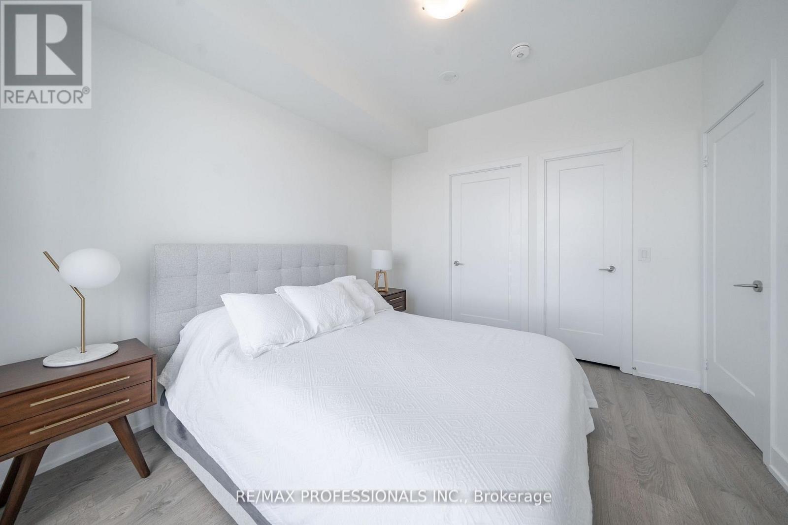 3536 - 5 Mabelle Avenue, Toronto, Ontario  M9A 0C8 - Photo 14 - W12945592