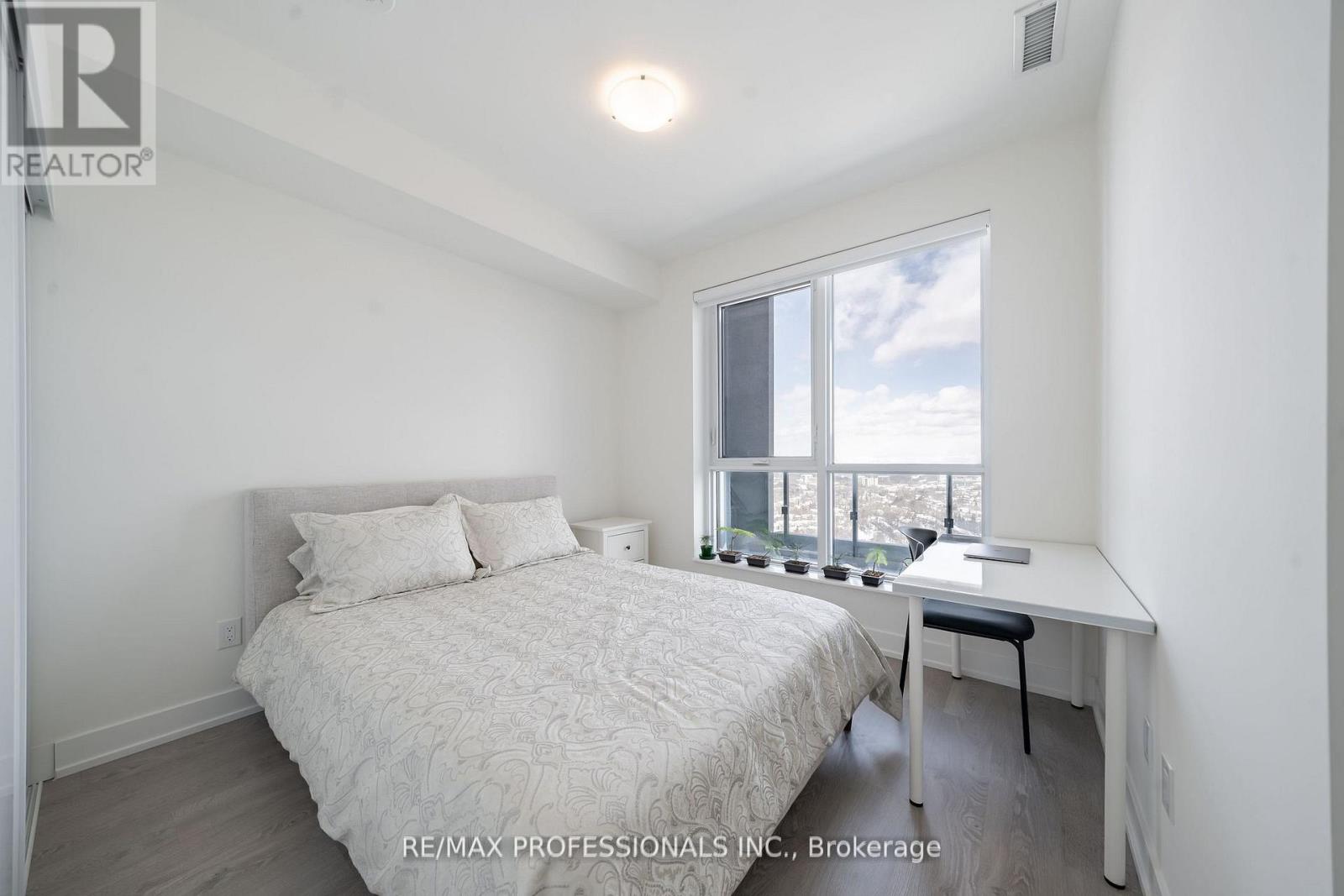 3536 - 5 Mabelle Avenue, Toronto, Ontario  M9A 0C8 - Photo 17 - W12945592