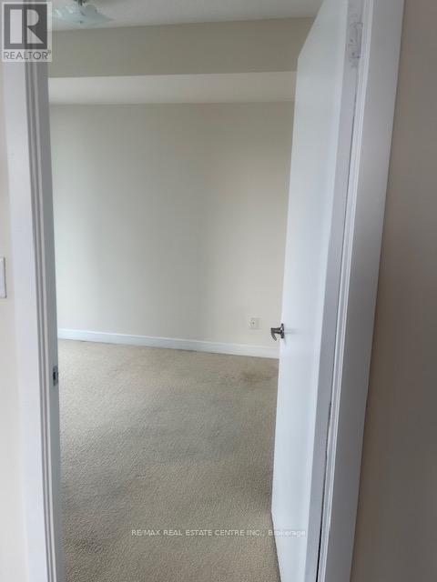 3207 - 4070 Confederation Parkway, Mississauga, Ontario  L5B 0E9 - Photo 13 - W12945594