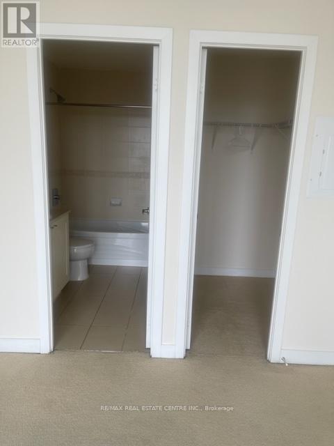 3207 - 4070 Confederation Parkway, Mississauga, Ontario  L5B 0E9 - Photo 15 - W12945594