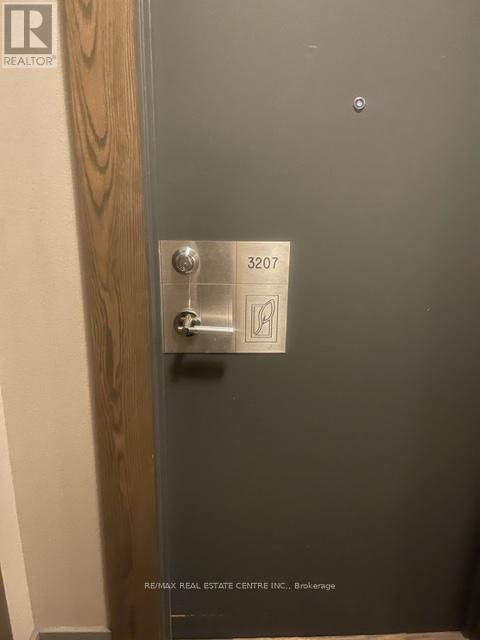 3207 - 4070 Confederation Parkway, Mississauga, Ontario  L5B 0E9 - Photo 3 - W12945594