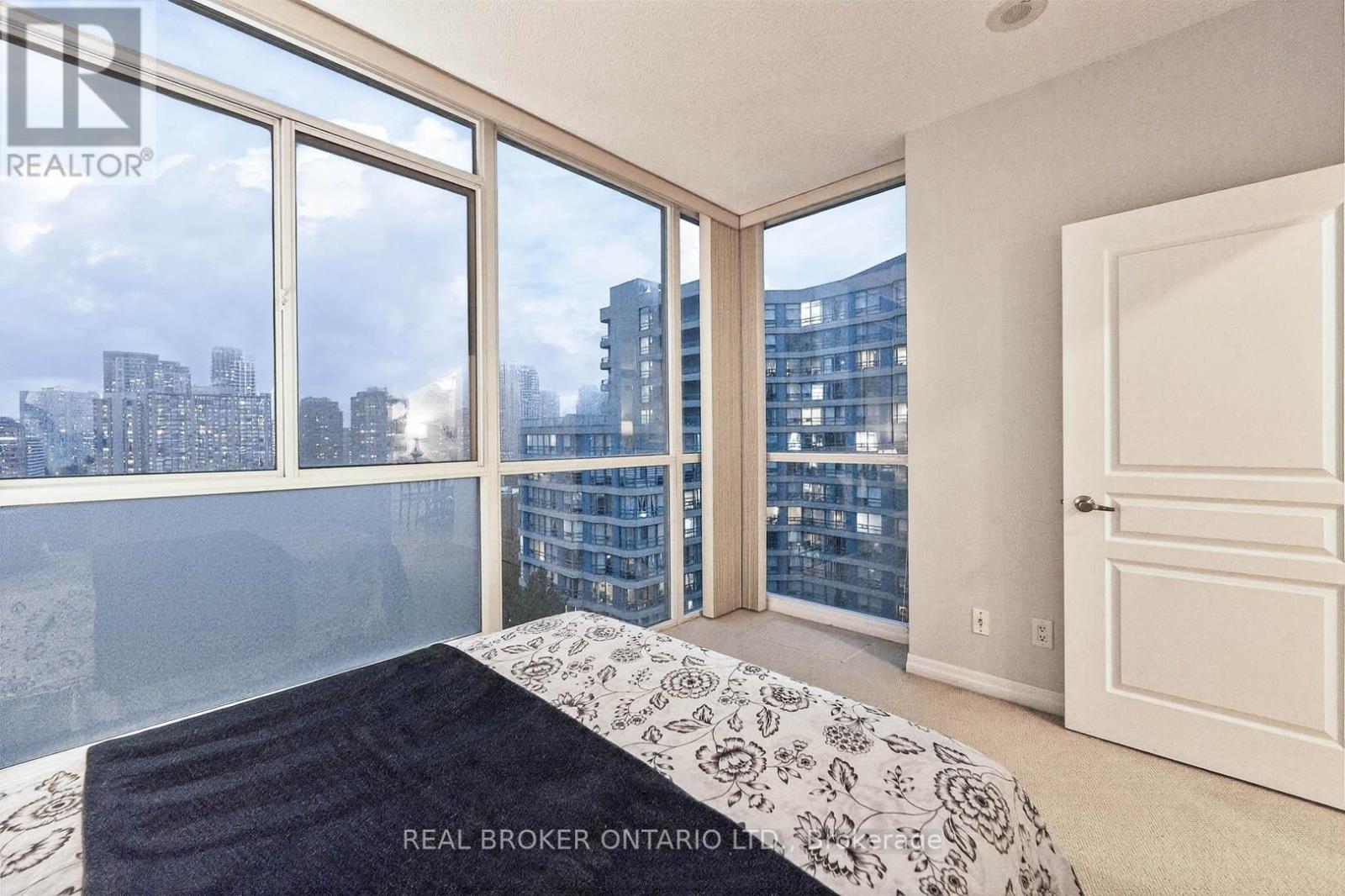 908 - 225 Webb Drive, Mississauga, Ontario  L5B 4P2 - Photo 29 - W12945654