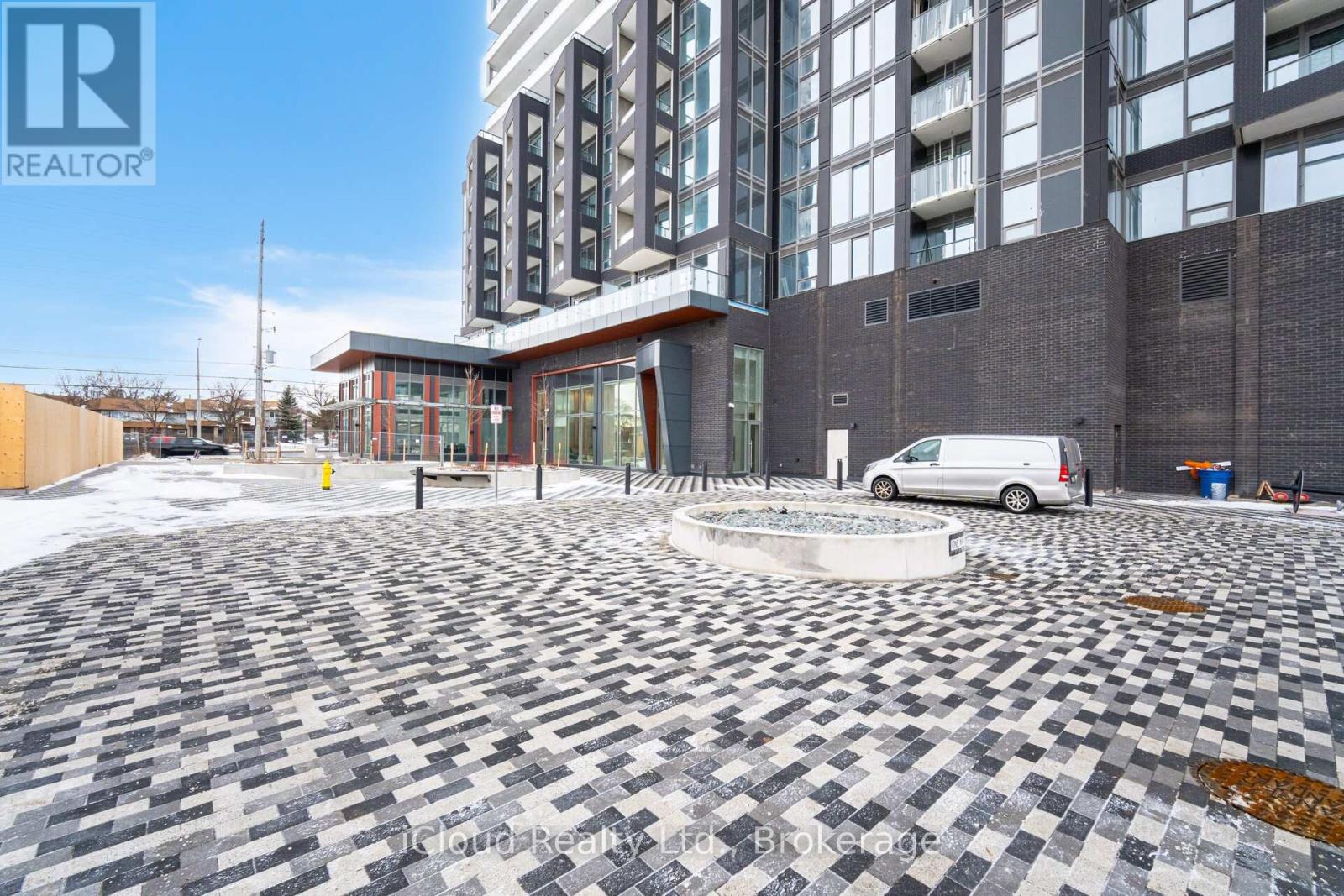 1401 - 260 Malta Avenue, Brampton, Ontario  L6Y 0B5 - Photo 5 - W12945660