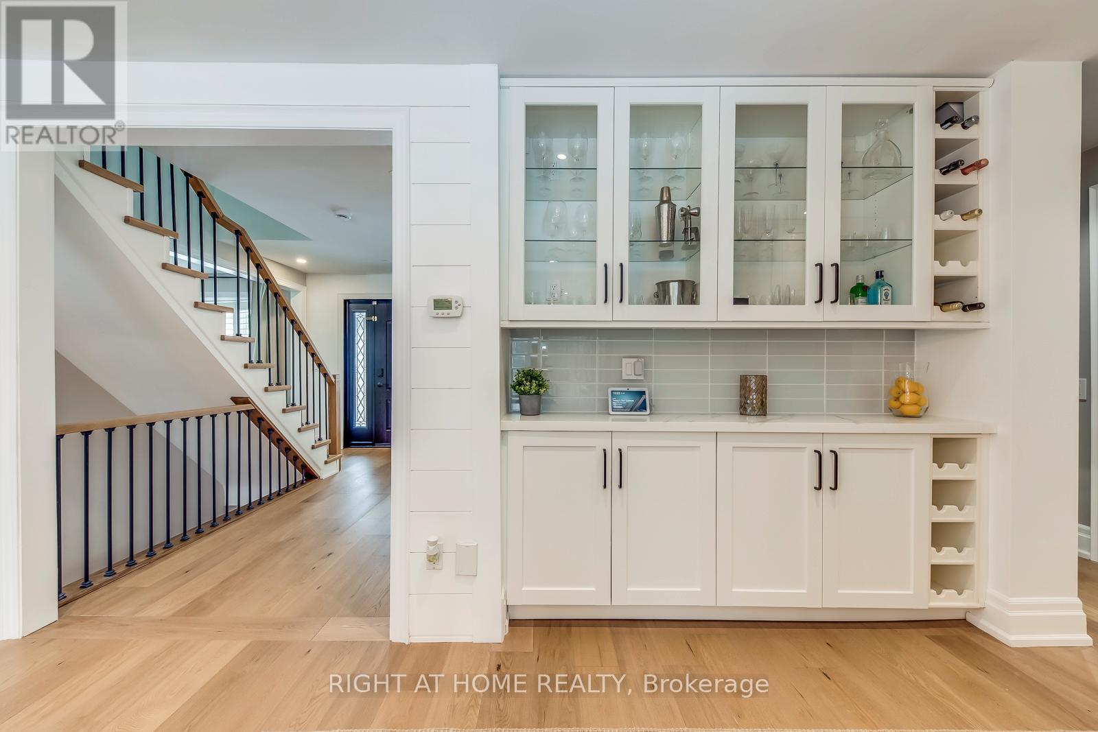 204 Walkers Line, Burlington, Ontario  L7N 2C3 - Photo 14 - W12945668