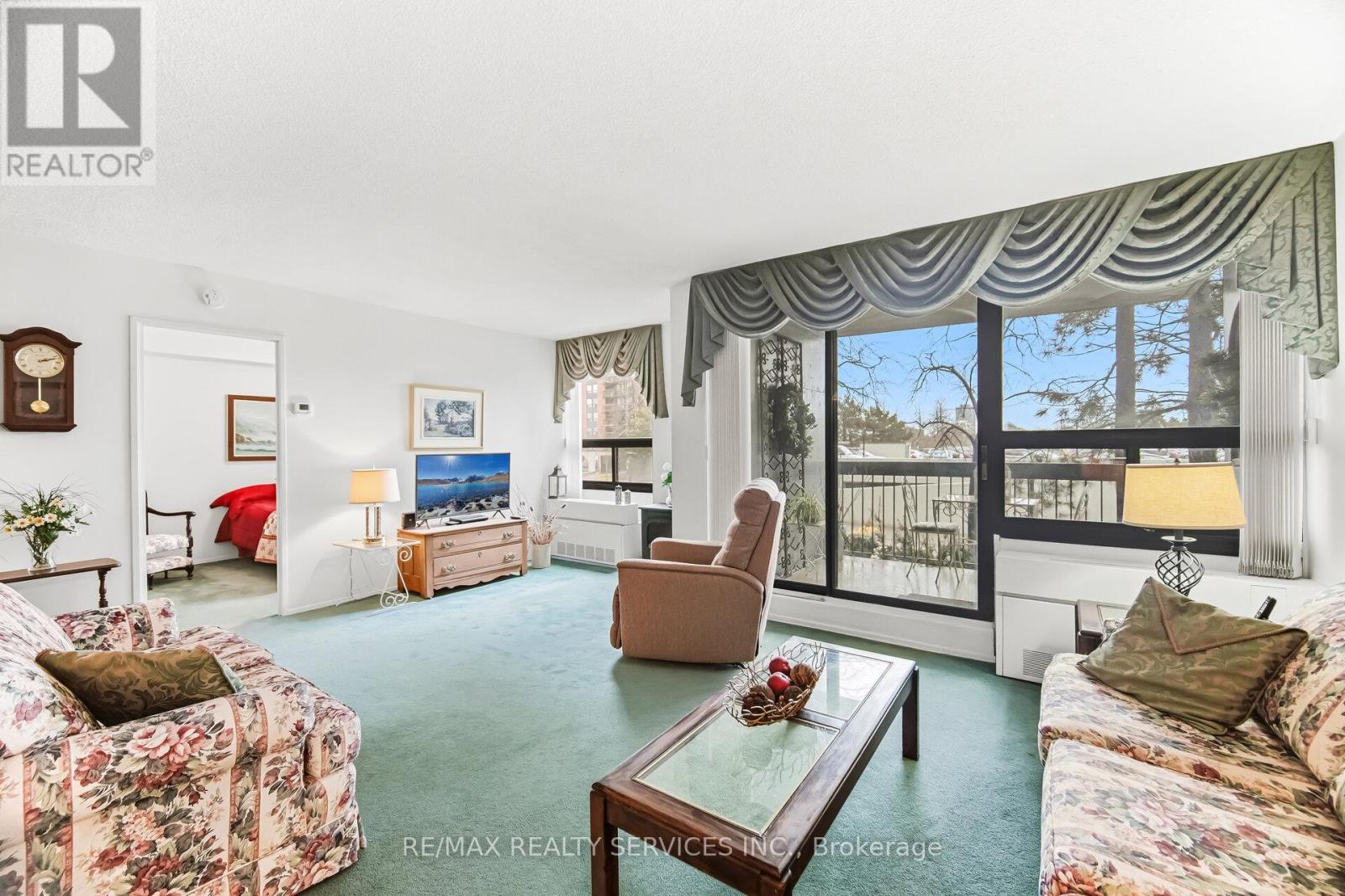 201 - 20 Mississauga Valley Blvd Valley E, Mississauga, Ontario  L5A 3S1 - Photo 10 - W12945676