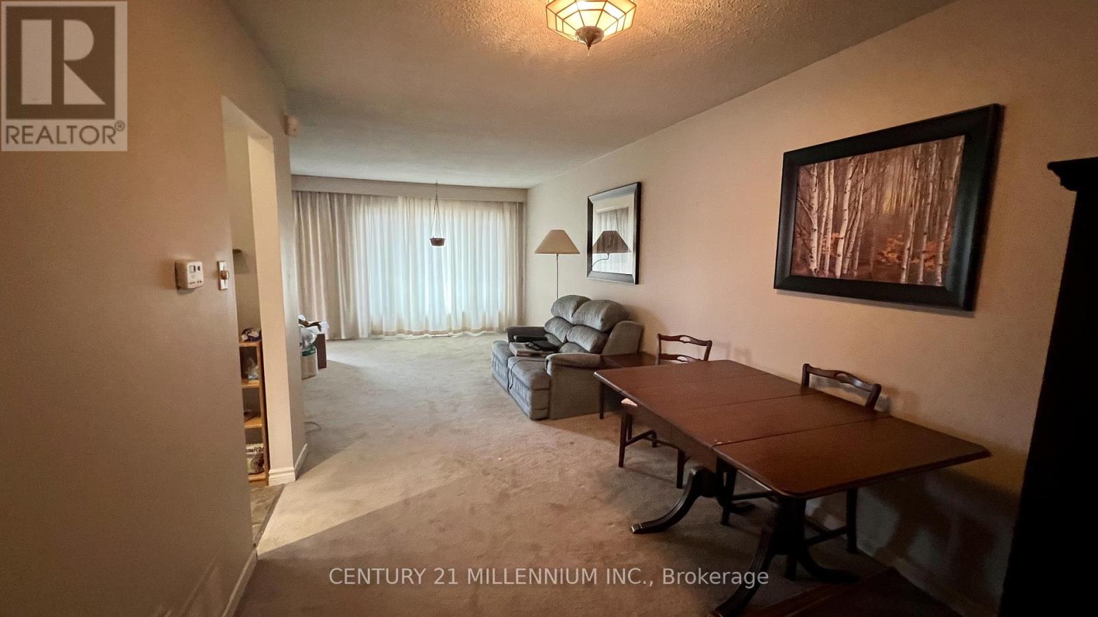 68 Burbank Crescent, Orangeville, Ontario  L9W 3E7 - Photo 9 - W12945742