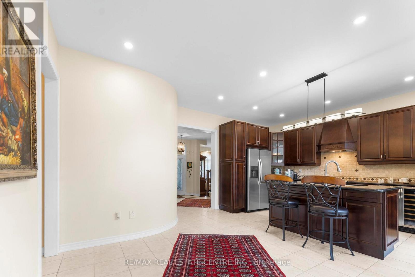 2454 Springforest Drive, Oakville, Ontario  L6M 0A1 - Photo 14 - W12945754