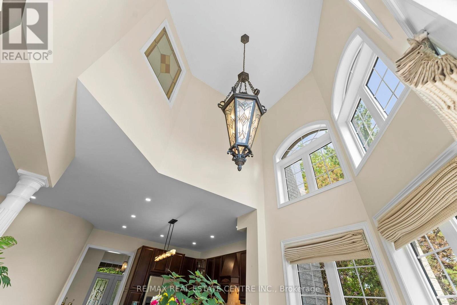 2454 Springforest Drive, Oakville, Ontario  L6M 0A1 - Photo 23 - W12945754