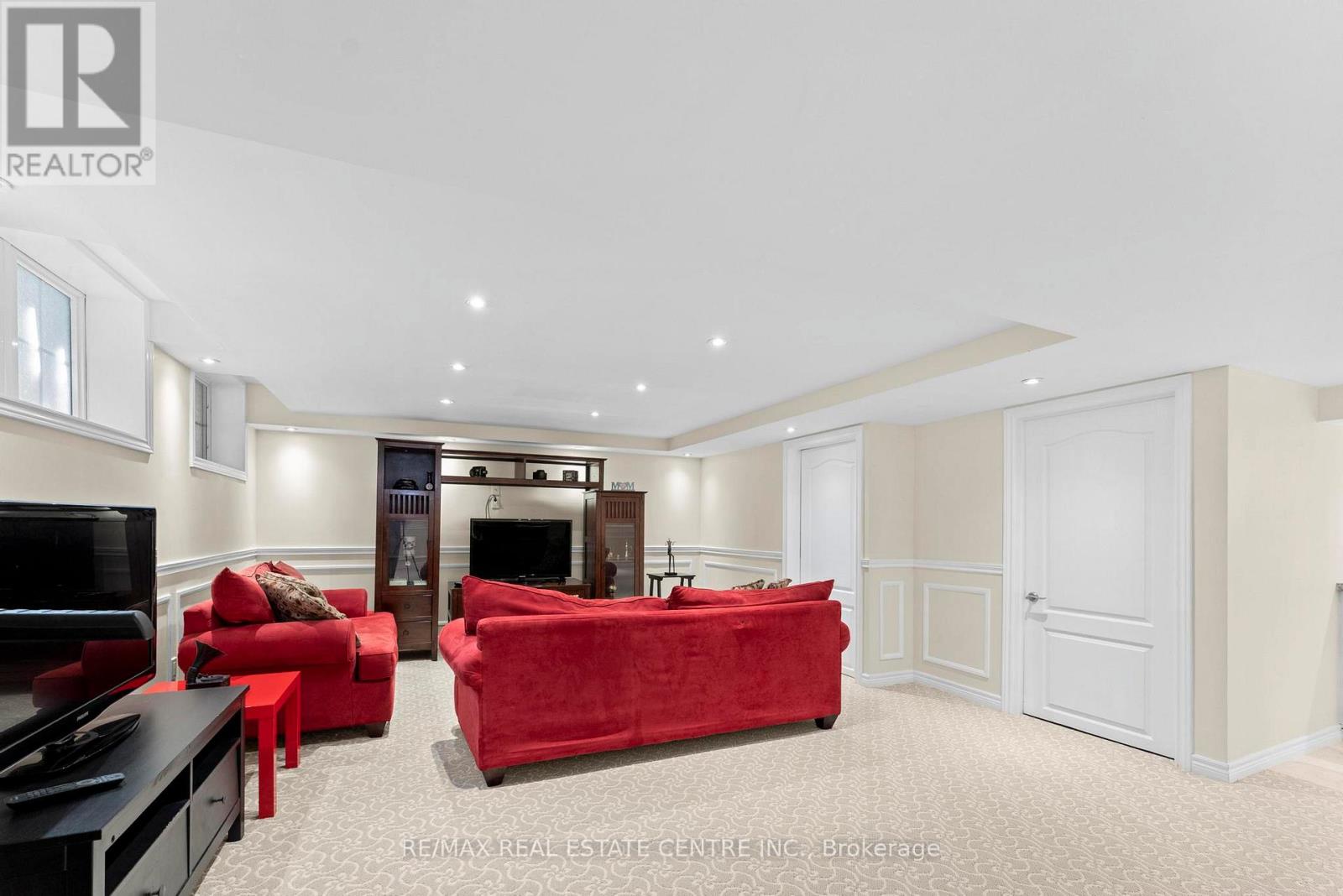 2454 Springforest Drive, Oakville, Ontario  L6M 0A1 - Photo 40 - W12945754