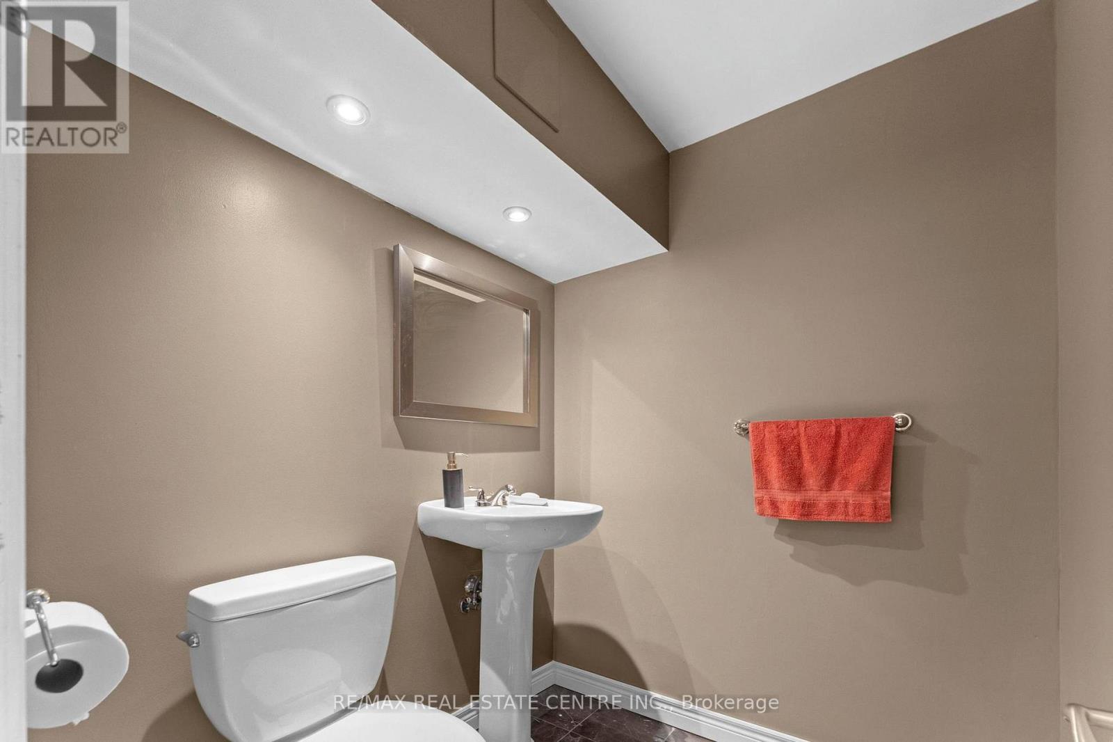 2454 Springforest Drive, Oakville, Ontario  L6M 0A1 - Photo 43 - W12945754