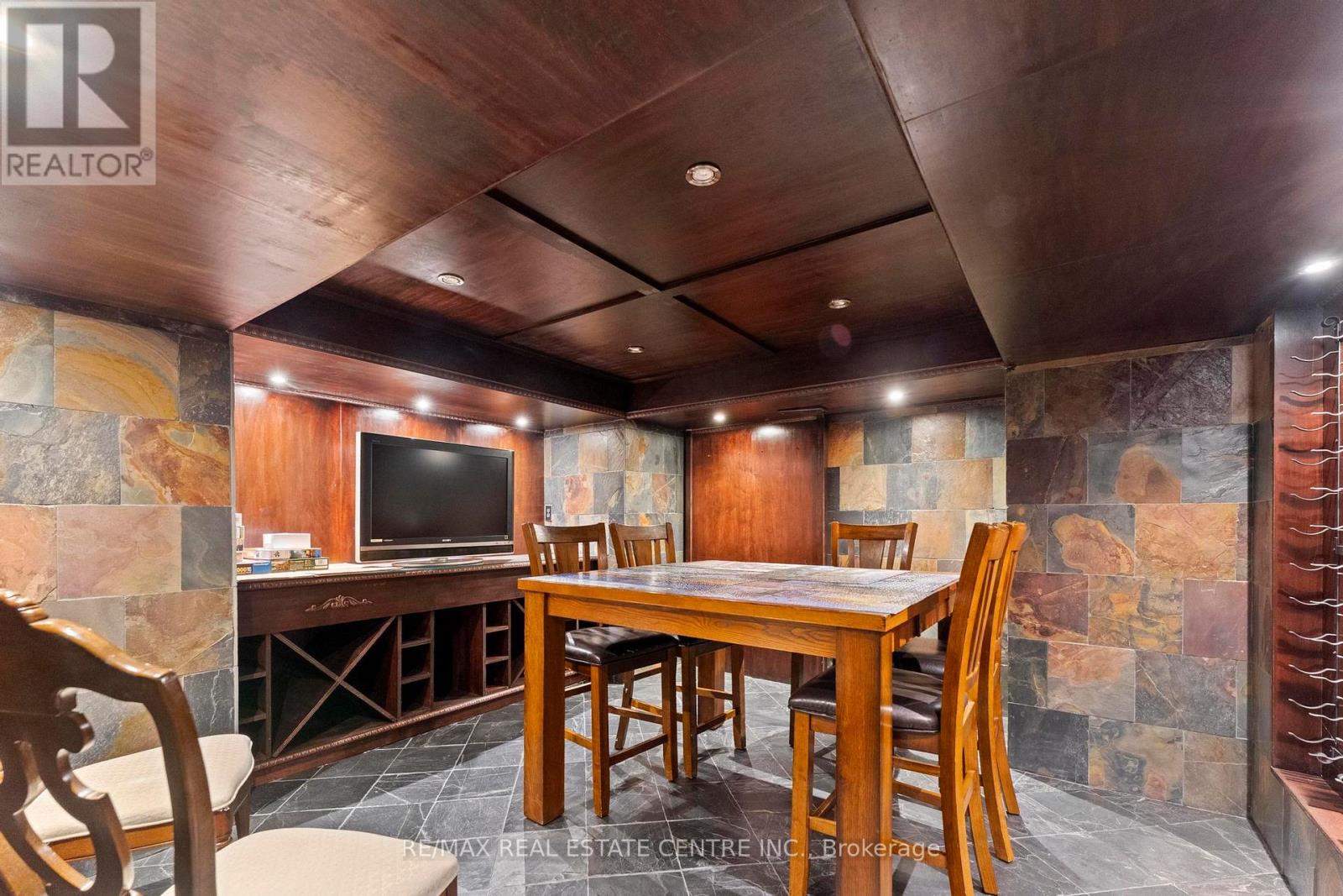 2454 Springforest Drive, Oakville, Ontario  L6M 0A1 - Photo 44 - W12945754