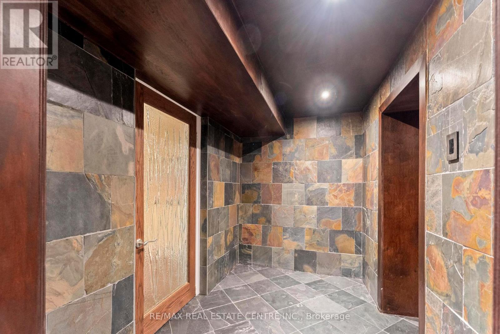 2454 Springforest Drive, Oakville, Ontario  L6M 0A1 - Photo 46 - W12945754