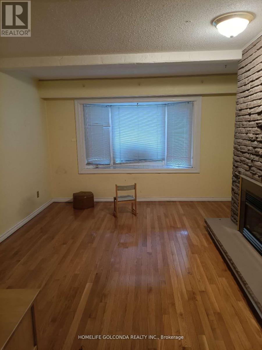 2475 Council Ring Road, Mississauga, Ontario  L5L 1E8 - Photo 3 - W12945776